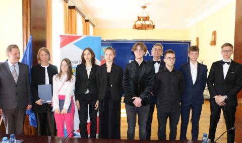 Stypendia Lions Club przyznane zdolnej młodzieży Życie Pabianic
